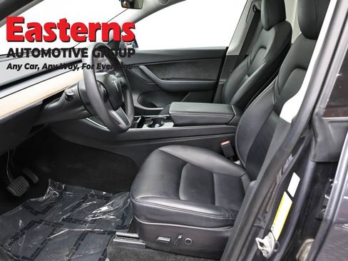 Used 2021 Tesla Model Y Long Range AWD/4WD image 14