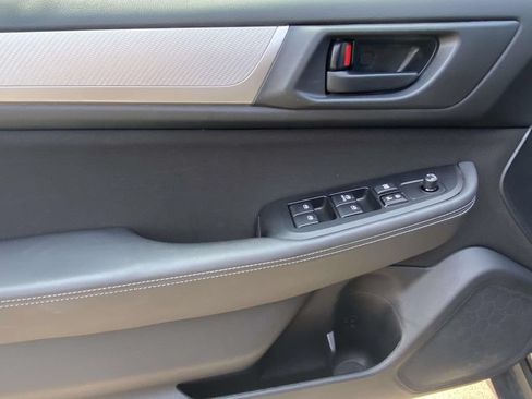 Used 2019 Subaru Outback 2.5i AWD/4WD image 19