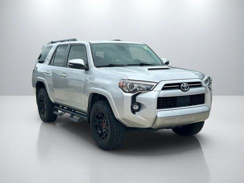 Used 2021 Toyota 4Runner TRD Off-Road Premium w/ Moonroof Package AWD/4WD image 3