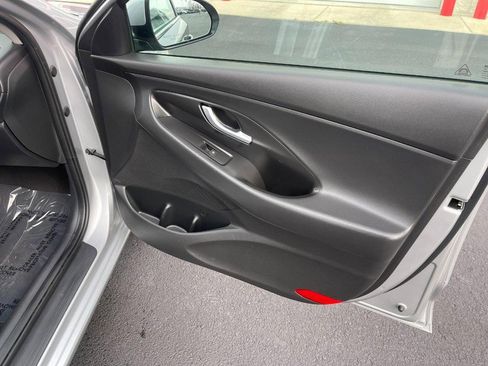 Used 2020 Hyundai Elantra GT w/ Style Package 02 image 11