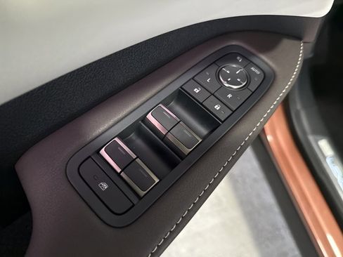 Certified 2026 Lexus RX 350 w/ Convenience Package image 10