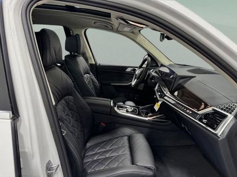 New 2026 BMW X7 xDrive40i AWD/4WD image 21