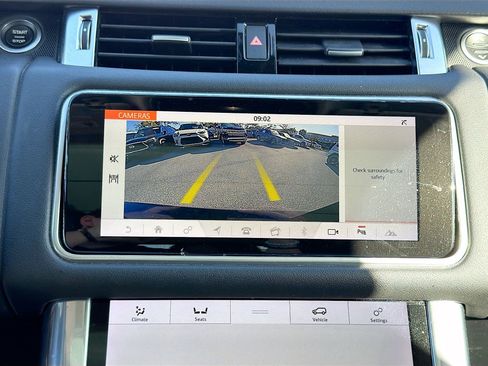Used 2020 Land Rover Range Rover Sport HSE image 33
