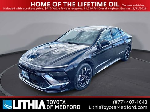 Used 2025 Hyundai Sonata SEL FWD image 1