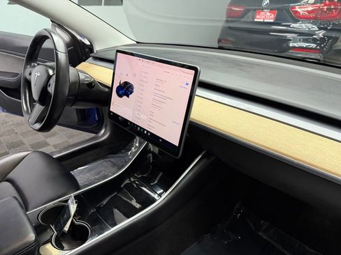 Used 2018 Tesla Model 3 Mid Range RWD image 46
