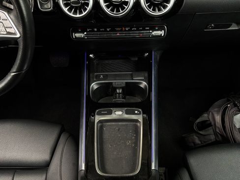 Used 2025 Mercedes-Benz GLA 250 image 16