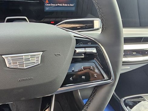 New 2026 Cadillac Lyriq Luxury image 32