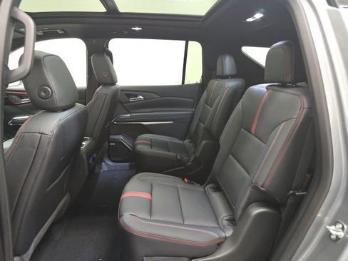 New 2026 Chevrolet Traverse RS image 21