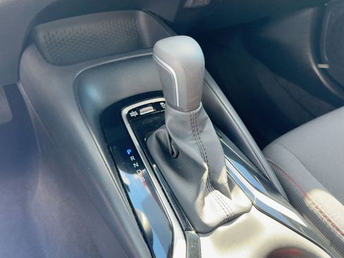 Used 2024 Toyota Corolla SE image 16