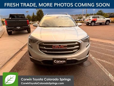 Used 2019 GMC Terrain SLT AWD/4WD image 2