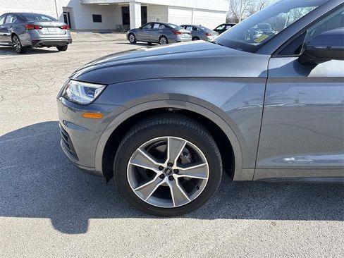 Used 2020 Audi Q5 2.0T Premium Plus w/ Premium Plus Package image 30