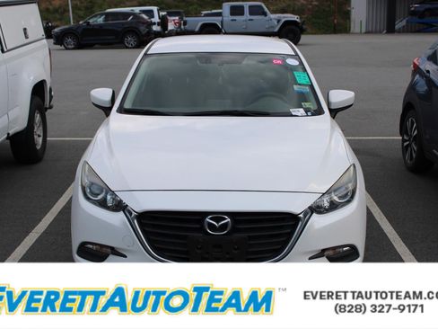 Used 2017 MAZDA MAZDA3 Sport FWD image 1