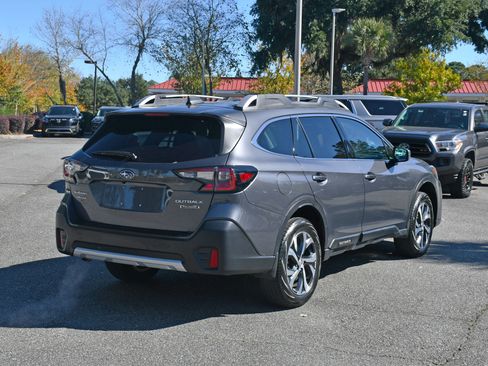 Used 2022 Subaru Outback Touring w/ Popular Package #2 image 4