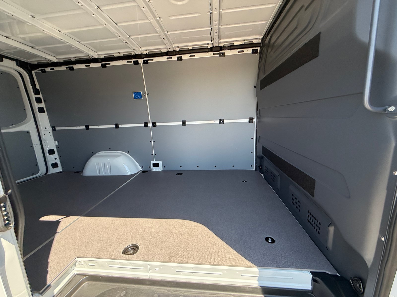 New 2026 Mercedes-Benz Sprinter 2500 image 18
