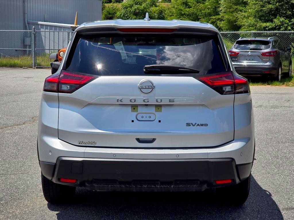 Used 2024 Nissan Rogue SV AWD/4WD image 25