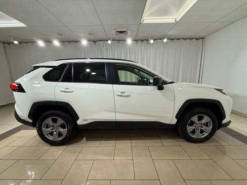 Certified 2025 Toyota RAV4 LE image 7