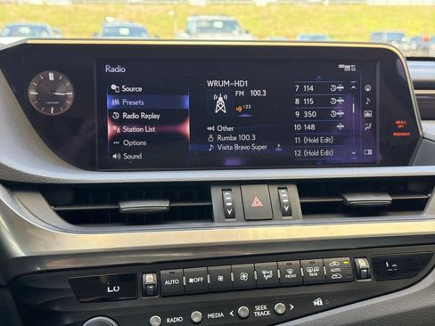 Used 2020 Lexus ES 350 w/ Accessory Package 2 FWD image 23