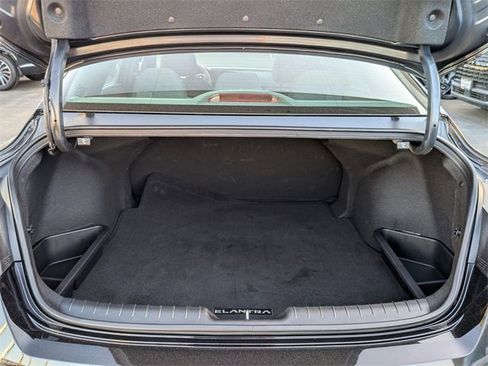 Used 2024 Hyundai Elantra SEL image 30