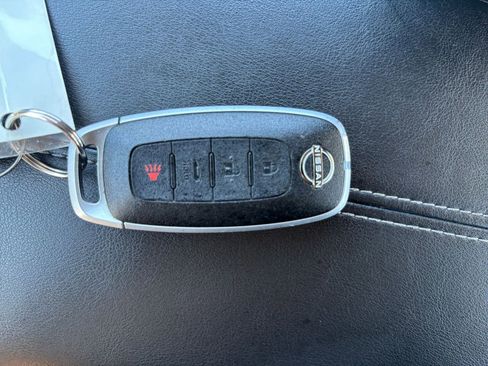 Used 2025 Nissan Sentra SV image 21