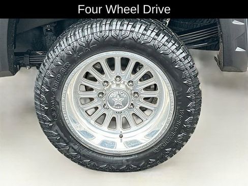 Used 2024 Chevrolet Silverado 2500 Custom w/ Custom Value Package AWD/4WD image 6