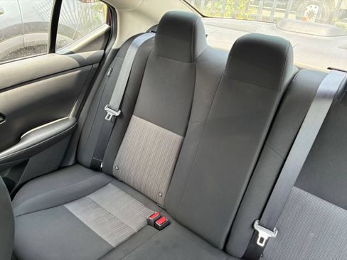 Used 2025 Nissan Sentra SV FWD image 33