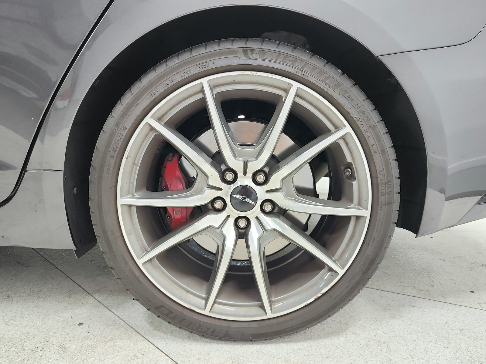 Used 2025 Genesis G70 2.5T RWD image 19