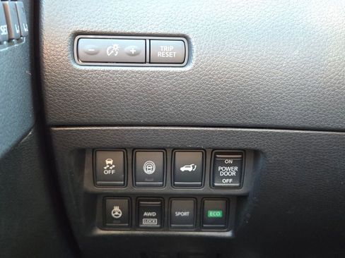 Used 2017 Nissan Rogue SL w/ SL Premium Package image 24