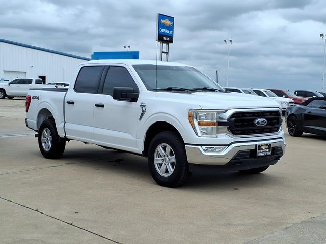 Used 2022 Ford F150 XLT w/ Equipment Group 301A Mid AWD/4WD image 3