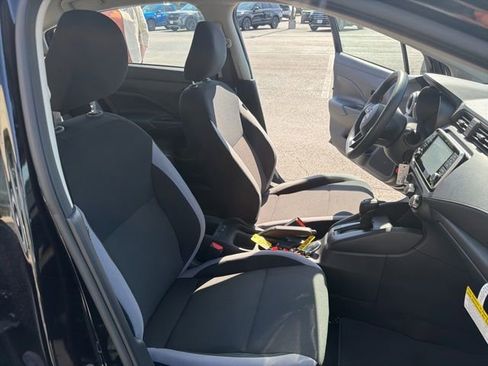Used 2025 Nissan Versa S w/ Trunk Package FWD image 18