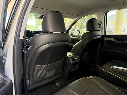 Used 2025 Hyundai Palisade SEL FWD image 33