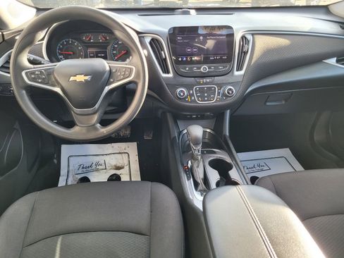 Used 2022 Chevrolet Malibu LT FWD image 44