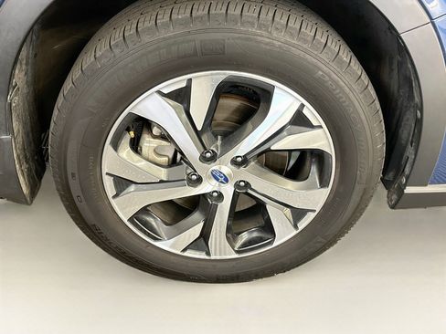 Used 2020 Subaru Outback Touring XT AWD/4WD image 11