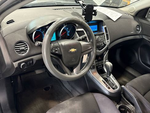 Used 2013 Chevrolet Cruze LT FWD image 6