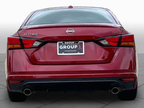 Used 2024 Nissan Altima 2.5 SR FWD image 5