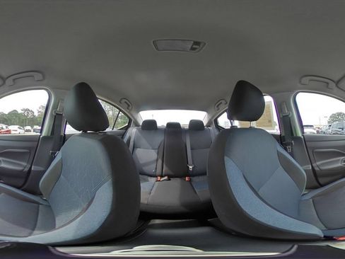 Used 2025 Nissan Versa SV FWD image 41