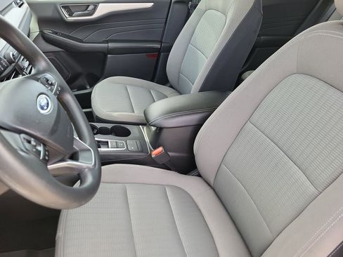 Used 2022 Ford Escape S image 22