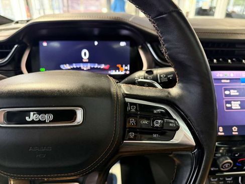 Used 2021 Jeep Grand Cherokee L Summit w/ Luxury Tech Group V AWD/4WD image 12