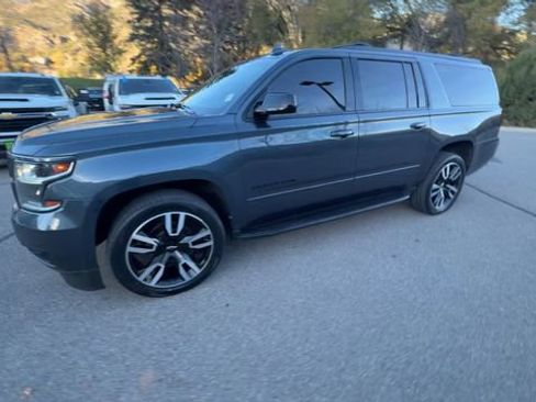 Used 2020 Chevrolet Suburban Premier image 4