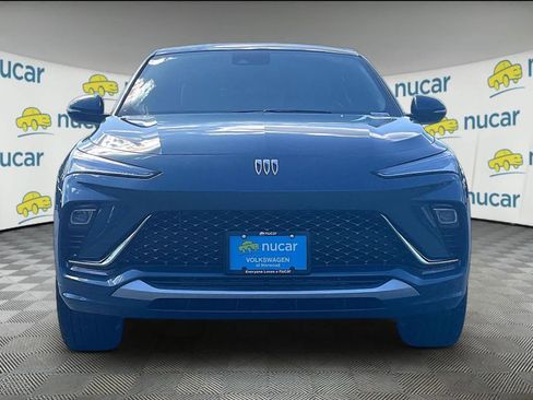 Used 2024 Buick Envista Avenir image 2