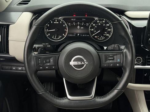 Used 2023 Nissan Pathfinder SL w/ SL Premium Package AWD/4WD image 13