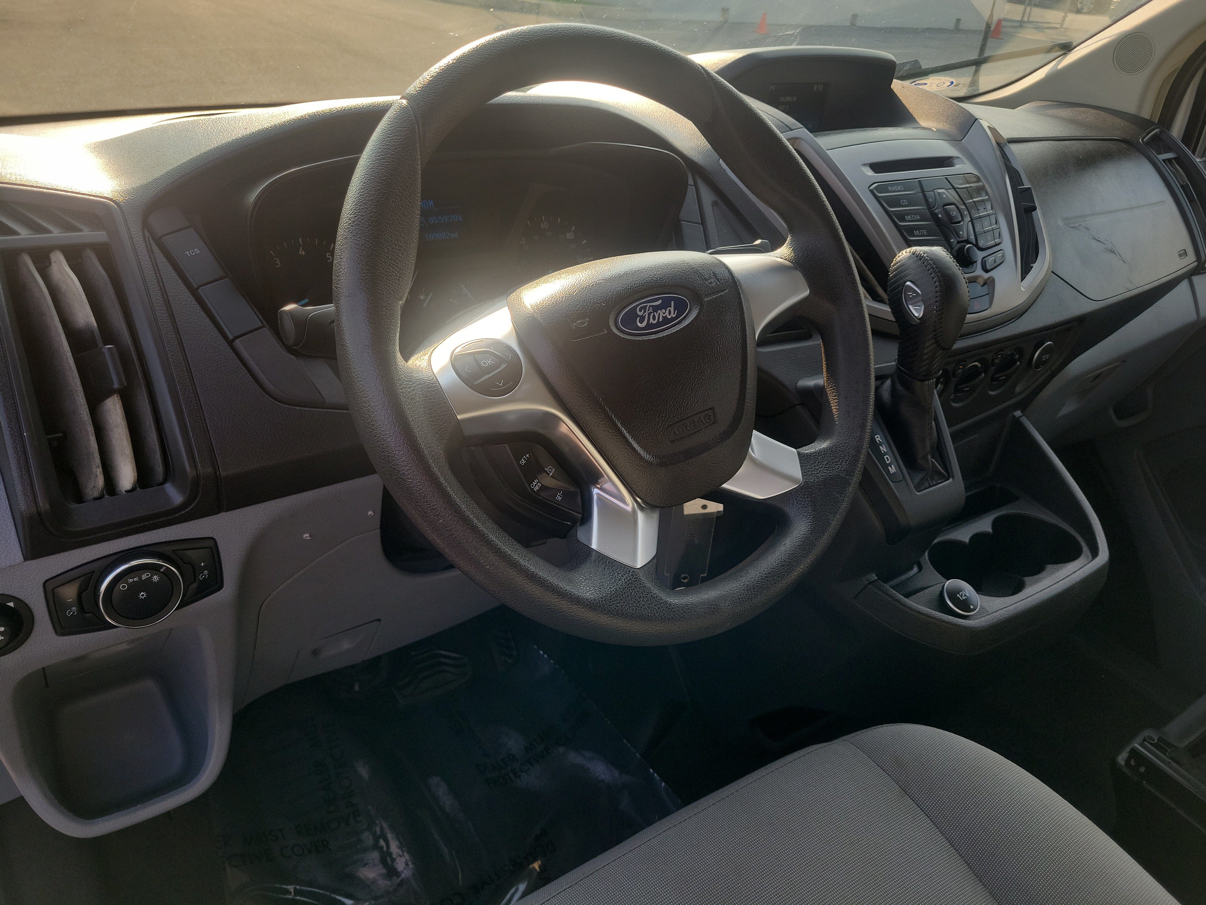 Used 2018 Ford Transit 350 XLT RWD image 9
