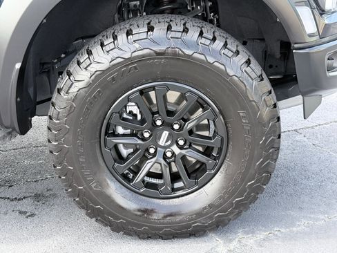 Used 2025 Ford F150 Raptor AWD/4WD image 36