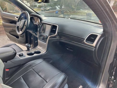 Used 2014 Jeep Grand Cherokee Limited w/ Luxury Group II image 13