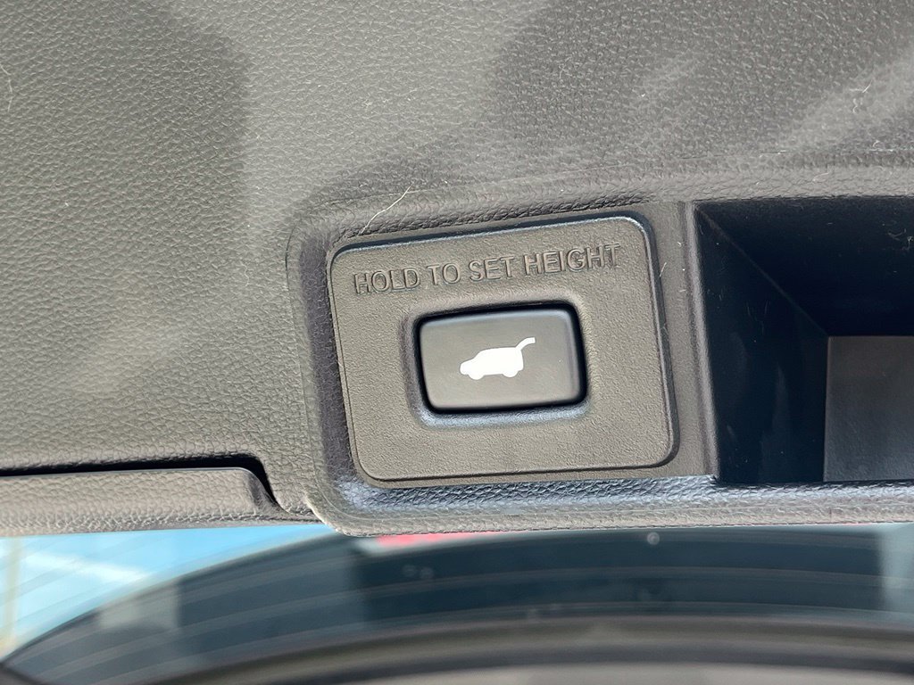 Used 2025 Acura RDX w/ Technology Package AWD/4WD image 26