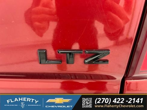 Used 2021 Chevrolet Silverado 1500 LTZ w/ LTZ Premium Package AWD/4WD image 19