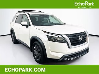 Used 2023 Nissan Pathfinder SV w/ SV Premium Package AWD/4WD video 1