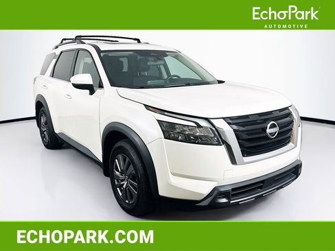 Used 2023 Nissan Pathfinder SV w/ SV Premium Package AWD/4WD image 1