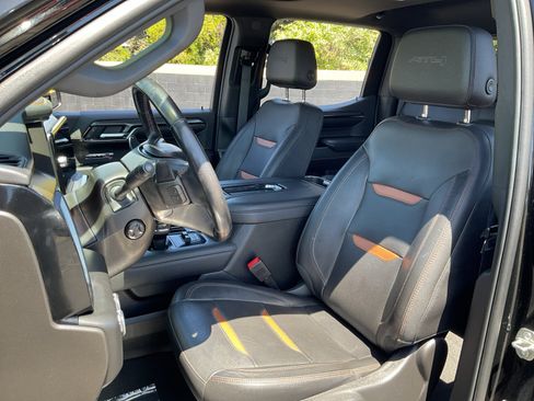 Used 2022 GMC Sierra 1500 AT4 w/ AT4 Premium Package AWD/4WD image 19