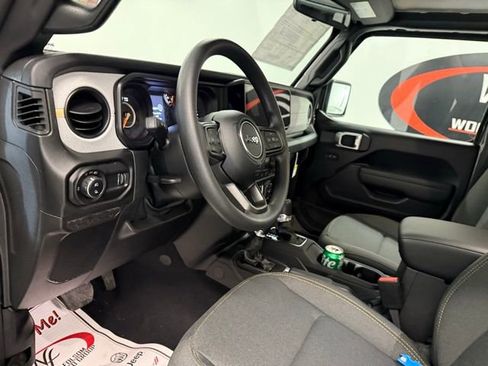 New 2026 Jeep Gladiator Sport image 12