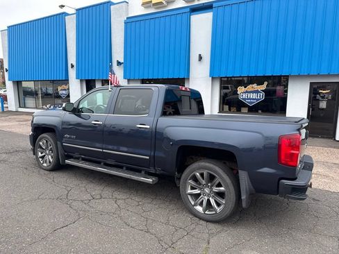 Used 2018 Chevrolet Silverado 1500 LTZ Z71 w/ Centennial Edition AWD/4WD image 17